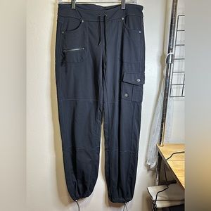 Black small Athleta Bettona boyfriend pants